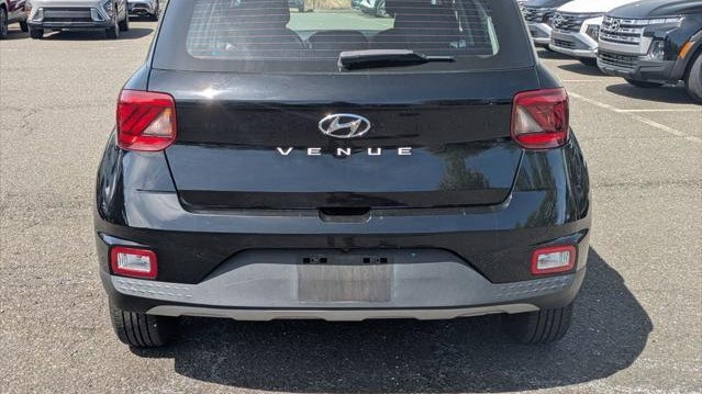 2022 Hyundai VENUE SEL