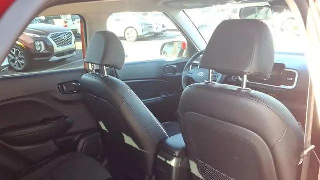 2022 Hyundai VENUE SEL