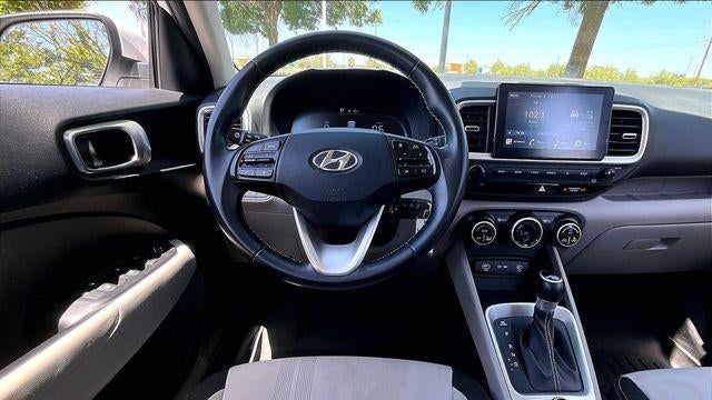 2023 Hyundai VENUE SEL