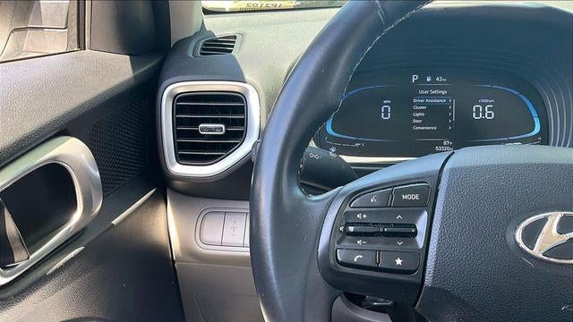 2023 Hyundai VENUE SEL