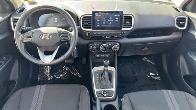 2023 Hyundai VENUE SEL