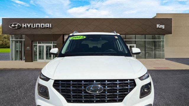2023 Hyundai VENUE SEL