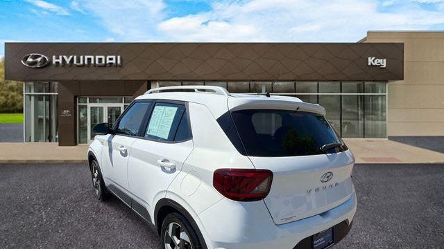 2023 Hyundai VENUE SEL