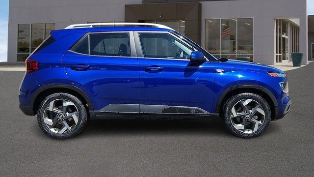2023 Hyundai VENUE SEL