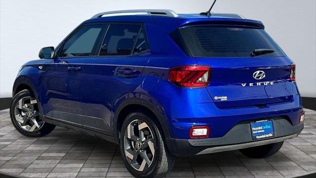 2023 Hyundai VENUE SEL