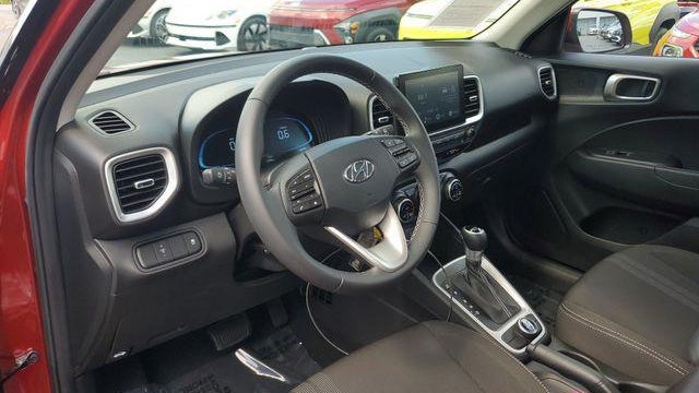 2023 Hyundai VENUE SEL