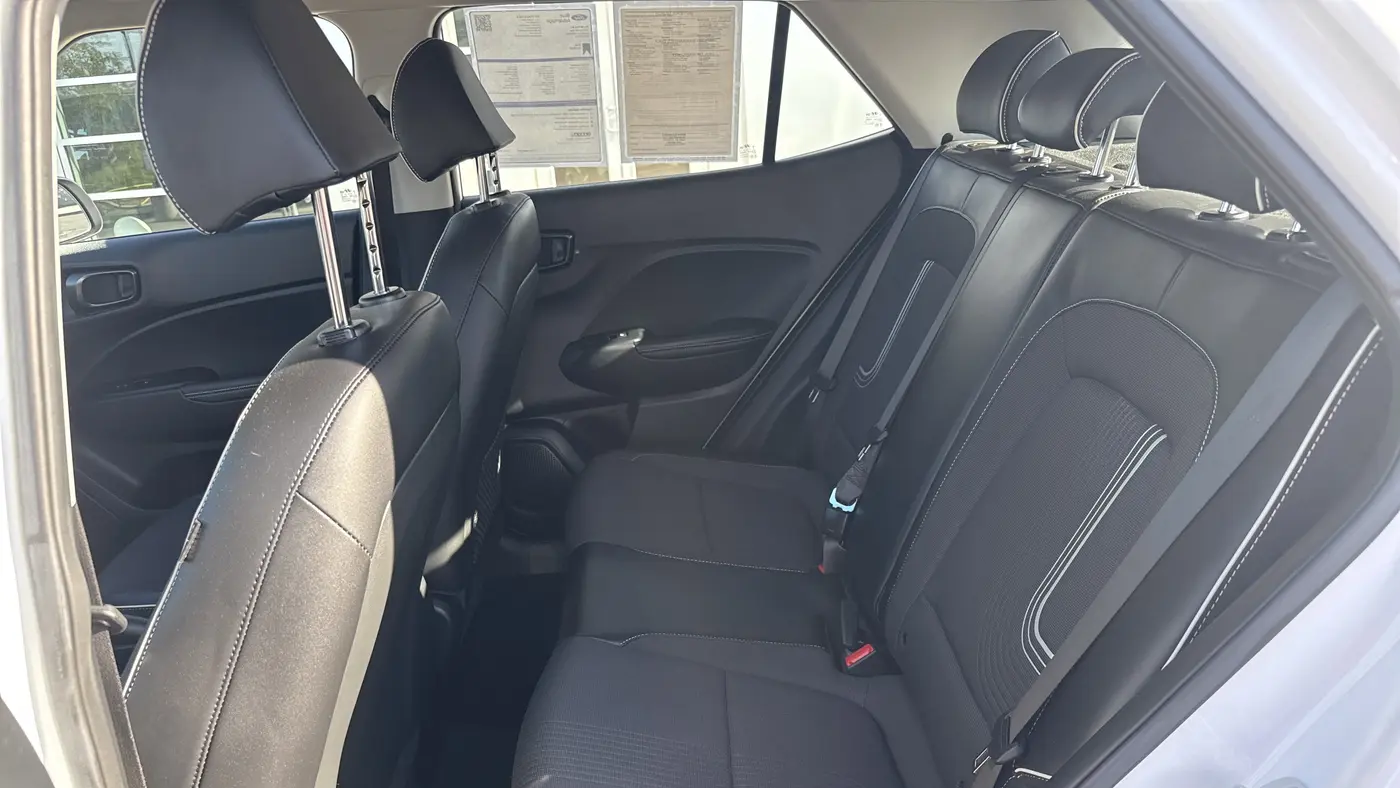 2023 Hyundai VENUE SEL