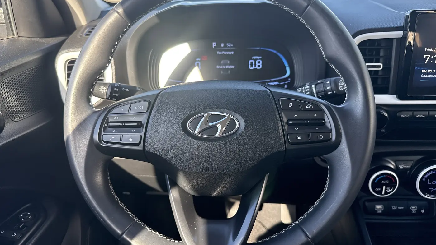 2023 Hyundai VENUE SEL