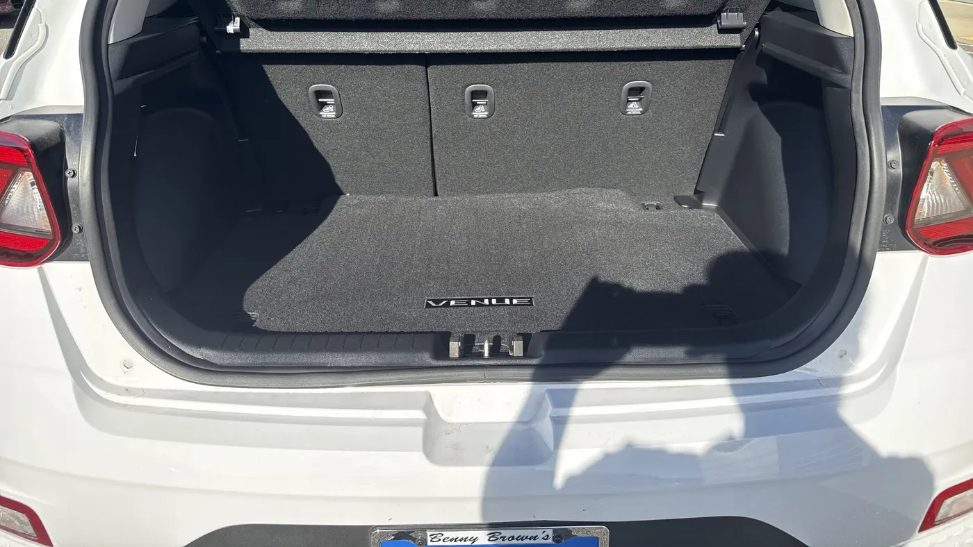 2023 Hyundai VENUE SEL