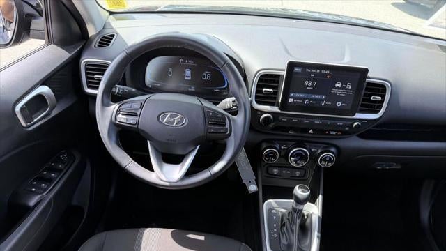 2023 Hyundai VENUE SEL