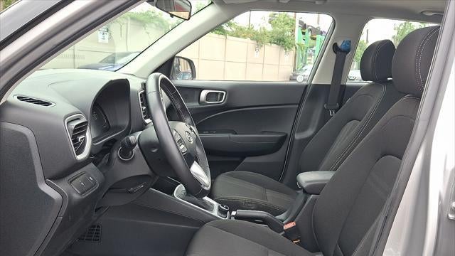 2024 Hyundai VENUE SEL