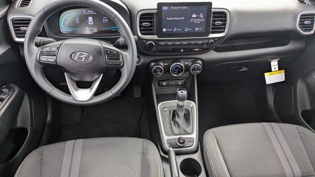 2024 Hyundai VENUE SEL