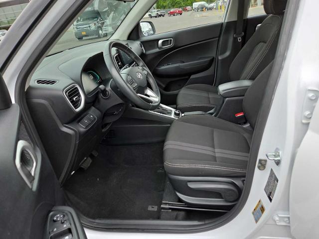 2025 Hyundai Venue - $18,234