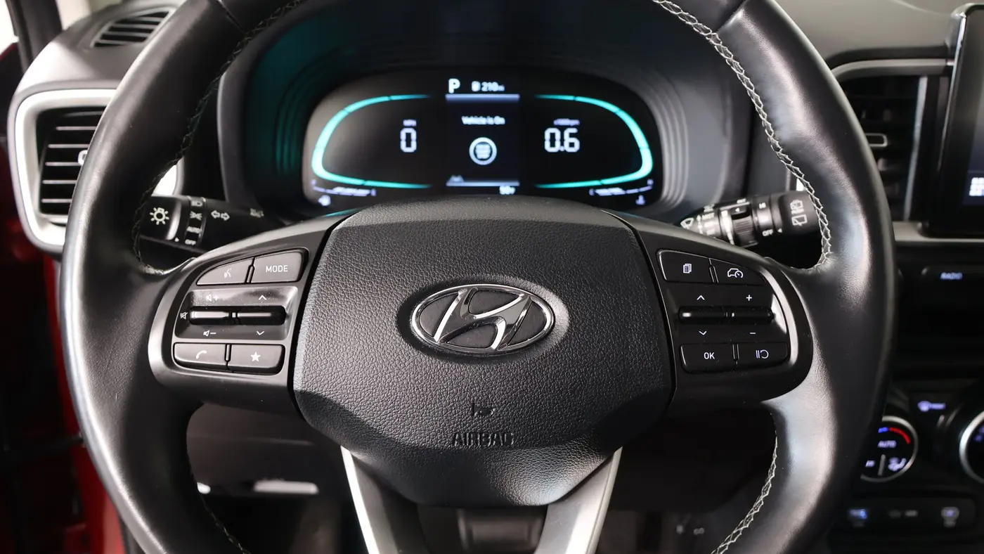 2025 Hyundai VENUE SEL
