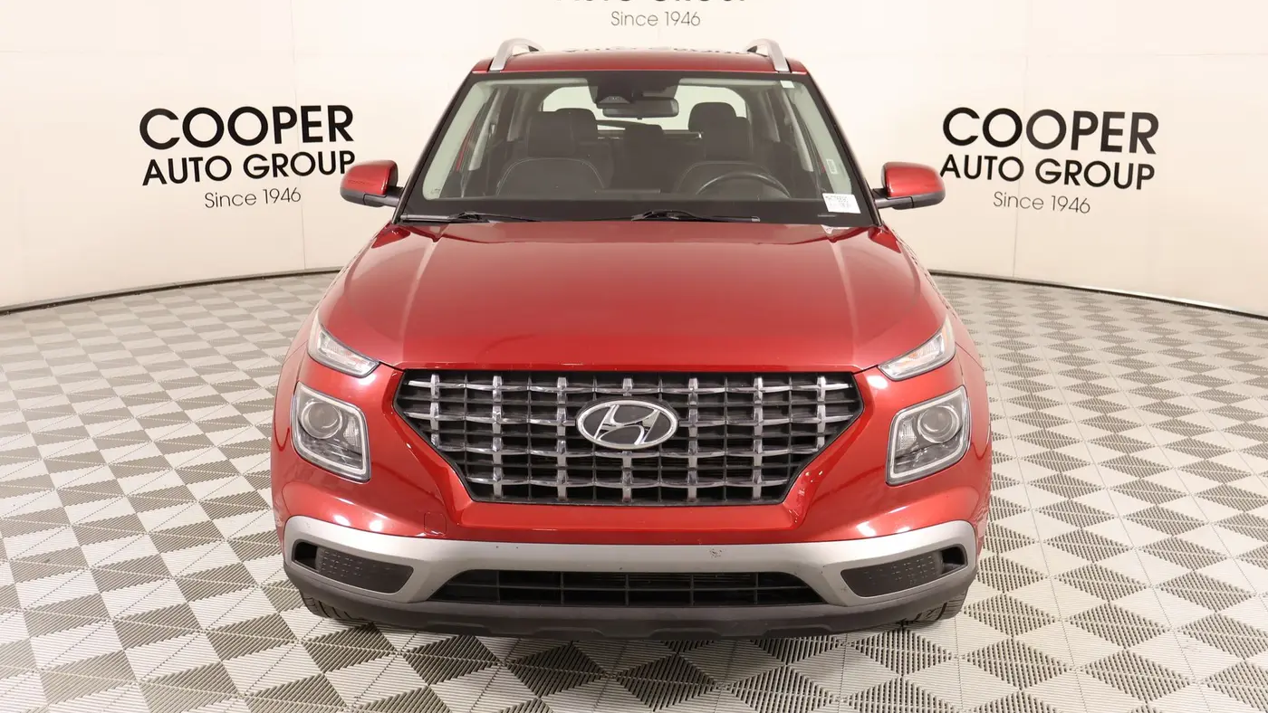 2025 Hyundai VENUE SEL