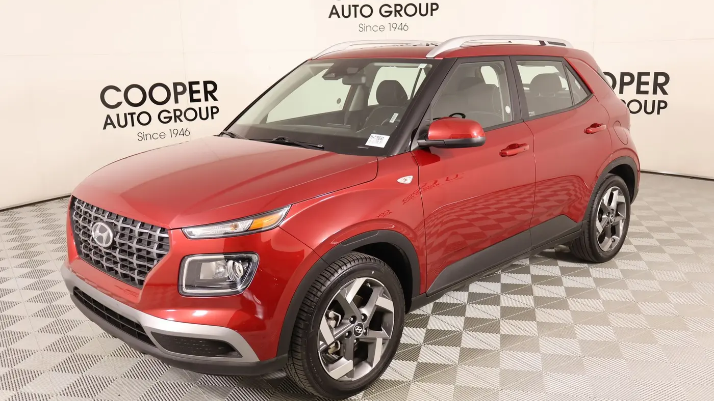 2025 Hyundai VENUE SEL