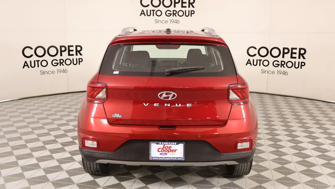 2025 Hyundai VENUE SEL