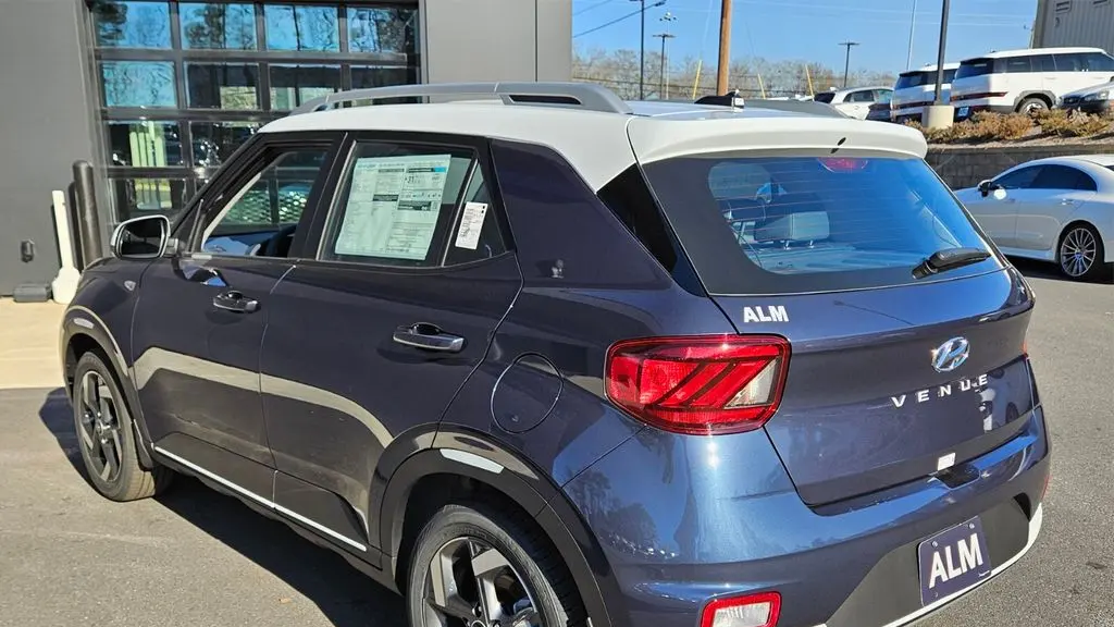 2026 Hyundai VENUE SEL