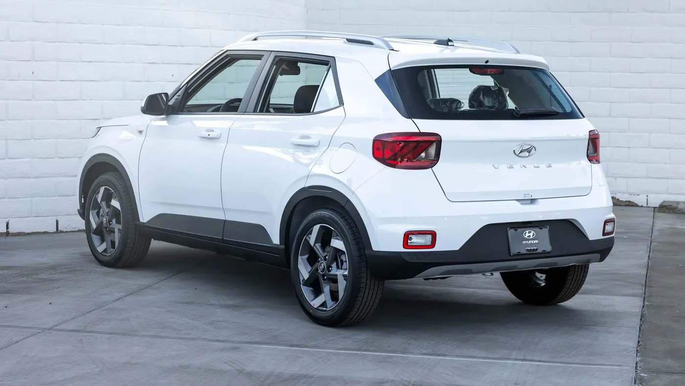 2026 Hyundai VENUE SEL