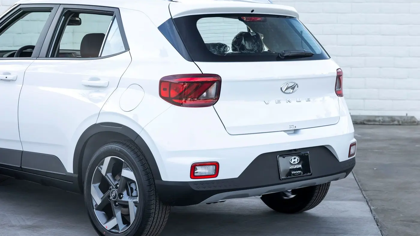 2026 Hyundai VENUE SEL