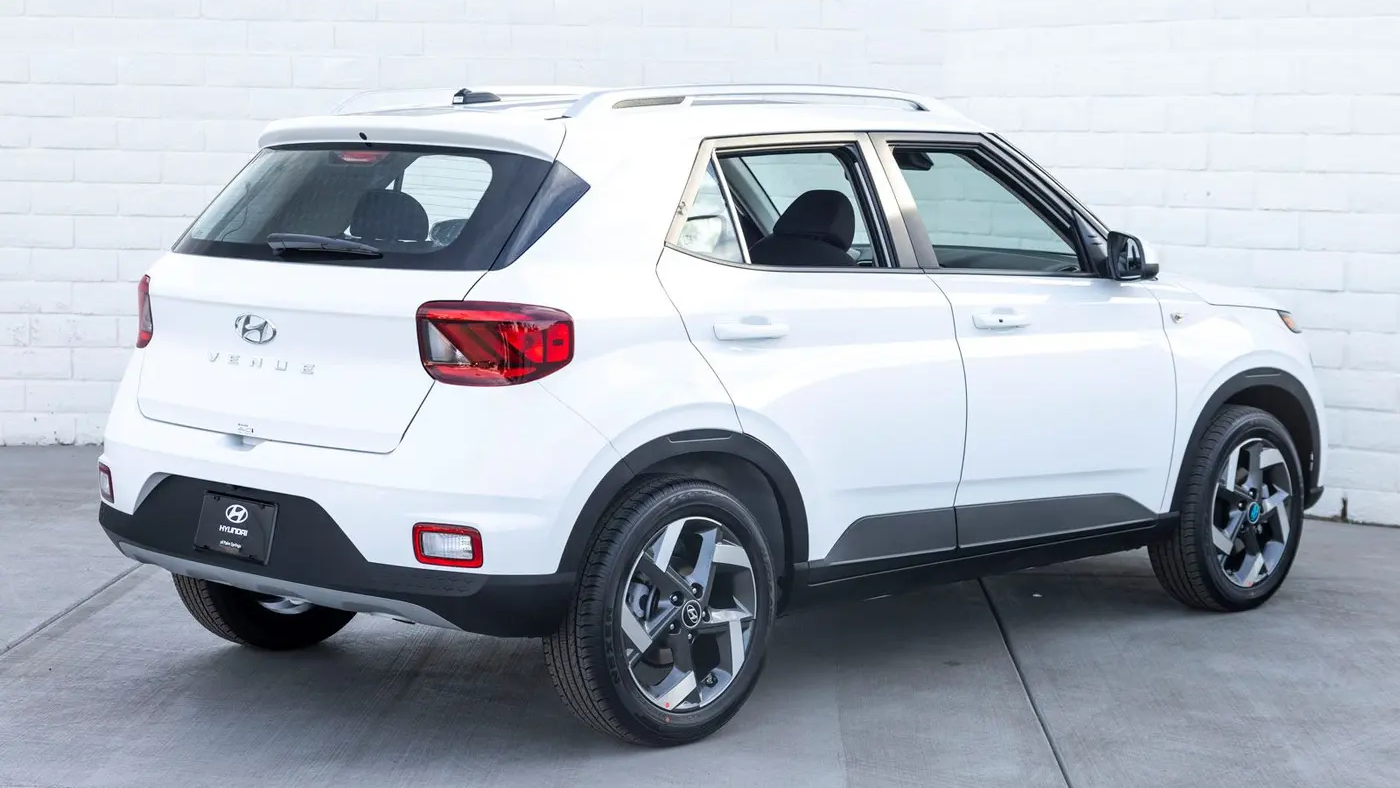 2026 Hyundai VENUE SEL