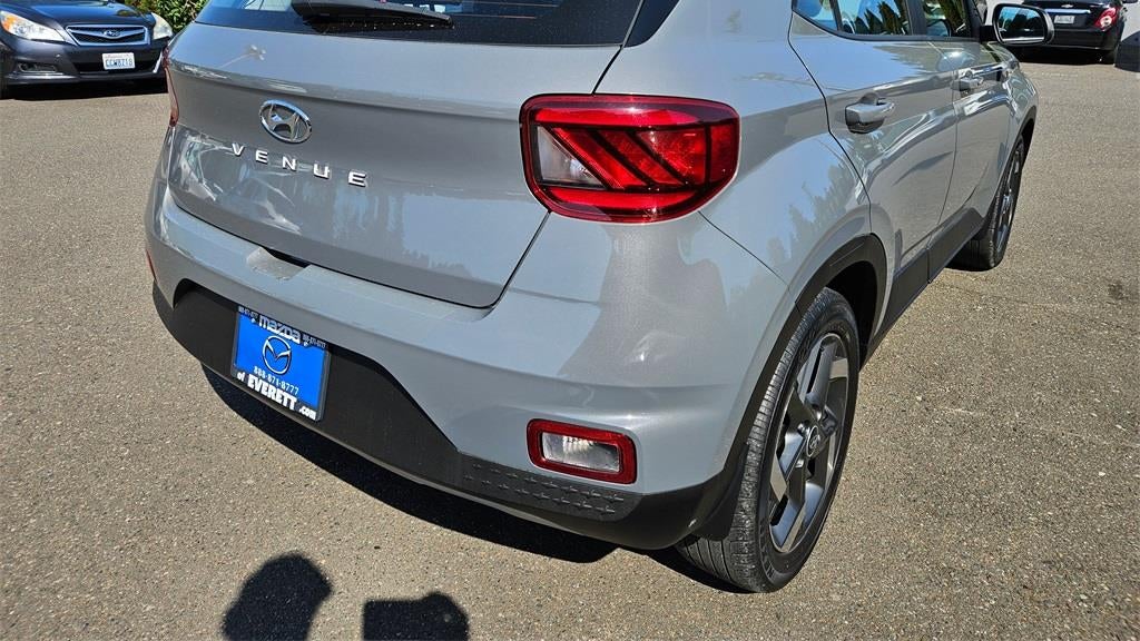 2021 Hyundai VENUE SEL