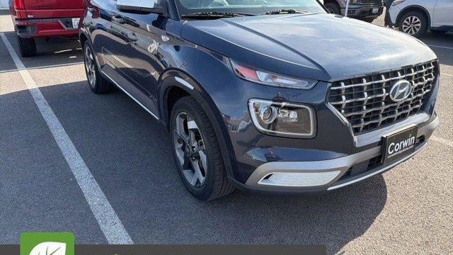 2022 Hyundai VENUE SEL
