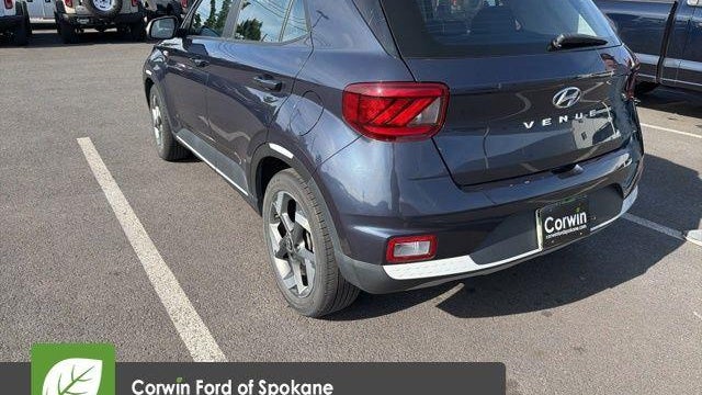 2022 Hyundai VENUE SEL