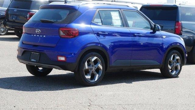 2022 Hyundai VENUE SEL