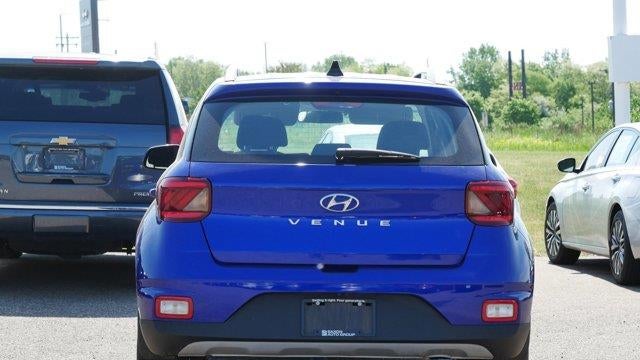 2022 Hyundai VENUE SEL