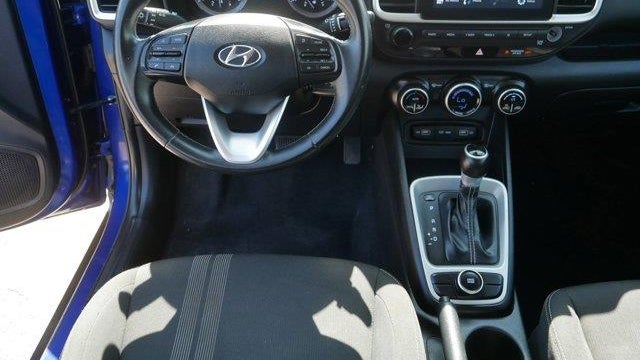 2022 Hyundai VENUE SEL