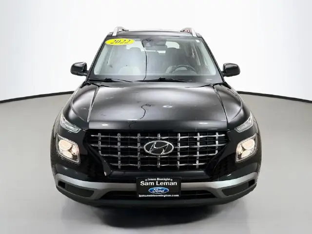 2022 Hyundai Venue - $15,107