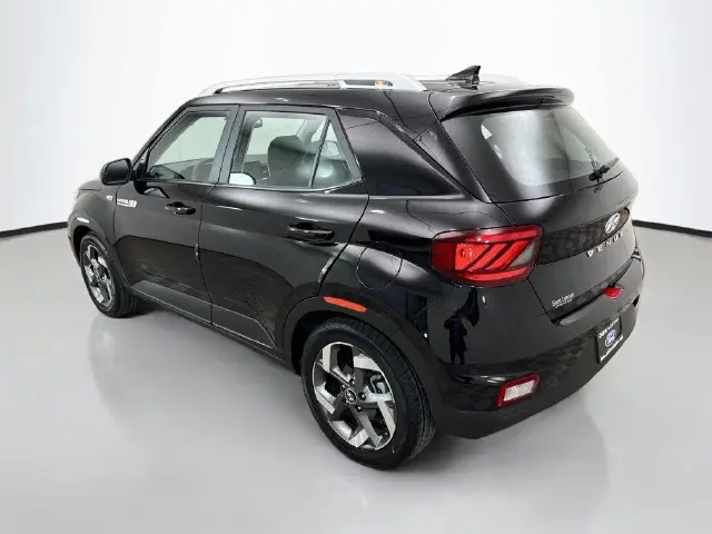 2022 Hyundai Venue - $15,107