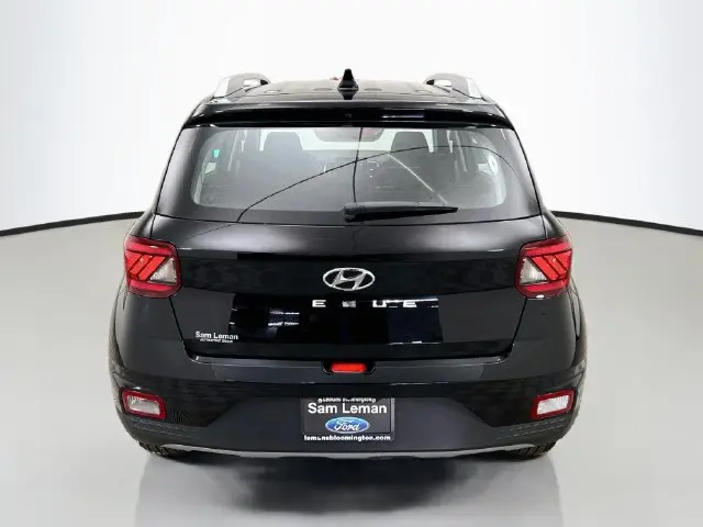 2022 Hyundai Venue - $15,107