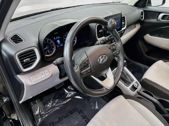 2022 Hyundai Venue - $15,107