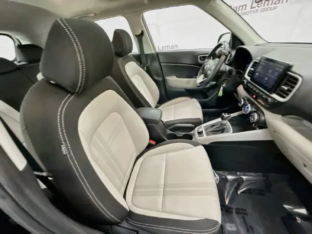 2022 Hyundai Venue - $15,107