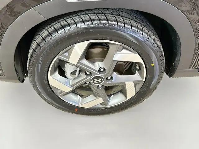 2022 Hyundai Venue - $15,107
