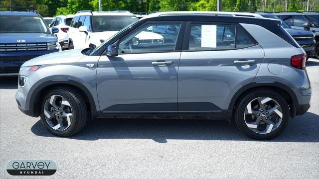 2022 Hyundai VENUE Limited