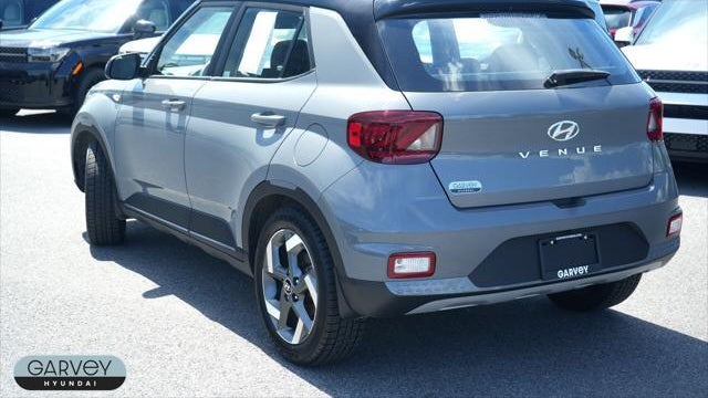 2022 Hyundai VENUE Limited