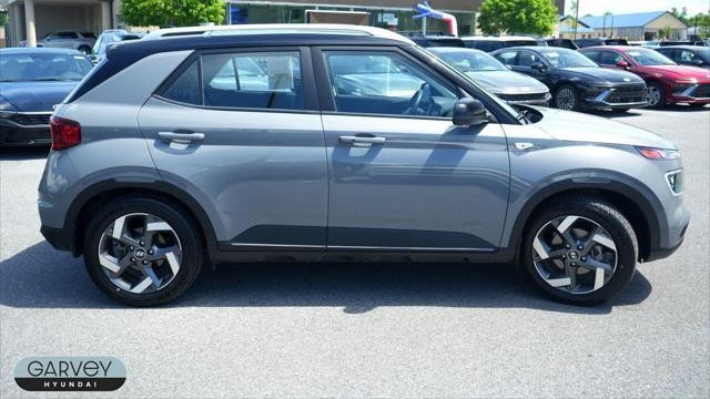 2022 Hyundai VENUE Limited