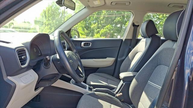 2023 Hyundai VENUE Limited