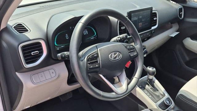 2023 Hyundai VENUE SEL