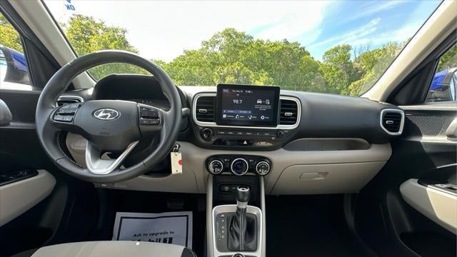 2023 Hyundai VENUE SEL