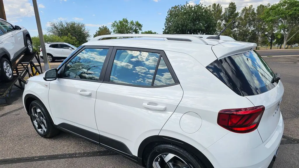 2023 Hyundai VENUE SEL
