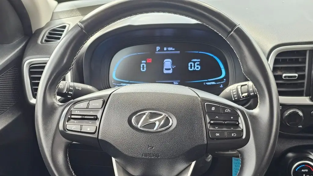2023 Hyundai VENUE SEL