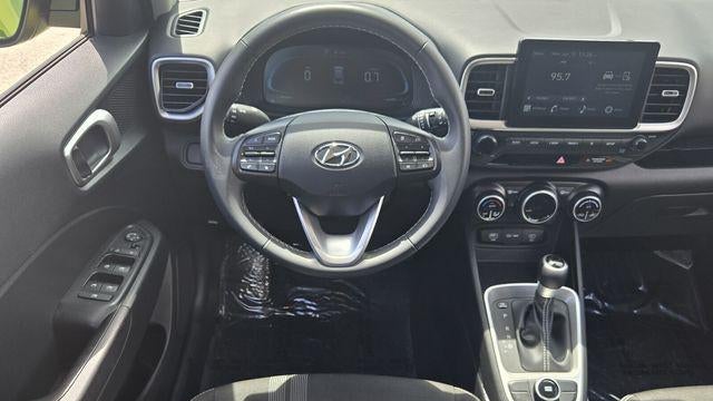 2024 Hyundai VENUE SEL