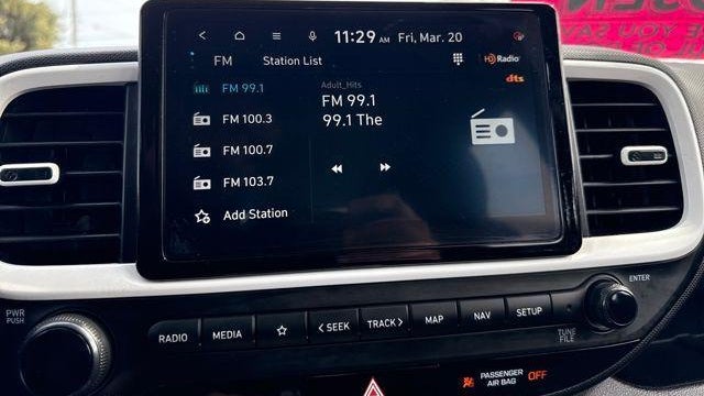 2025 Hyundai VENUE Limited