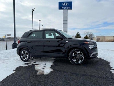 Photo of a 2025 Hyundai Venue SEL 4DR Crossover for sale