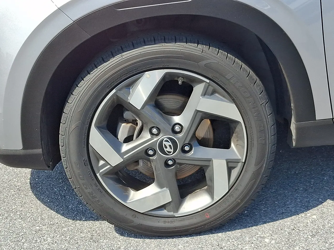 2025 Hyundai Venue - $17,550