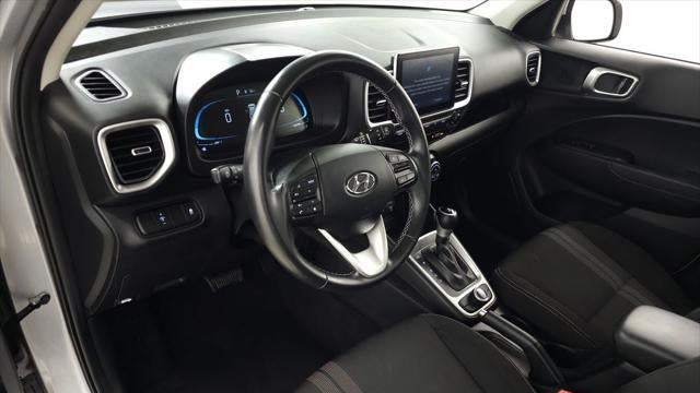 2025 Hyundai VENUE SEL